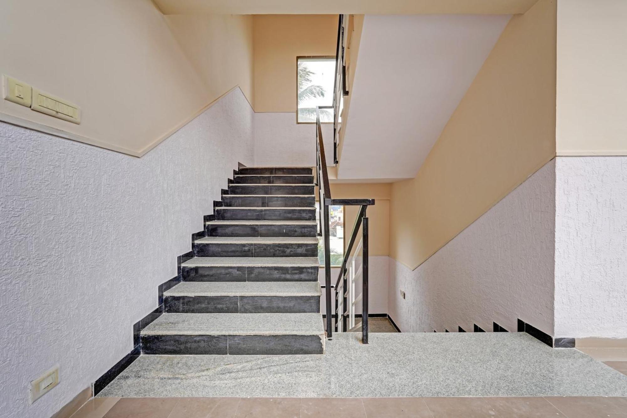 Super Hotel O Indra Suites Mysuru Zewnętrze zdjęcie